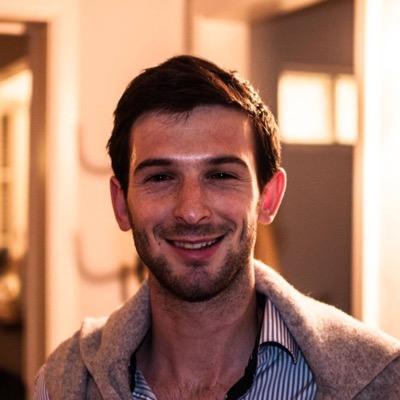 Digital Manager au Château de Sours. Fondateur du blog @B_et_F