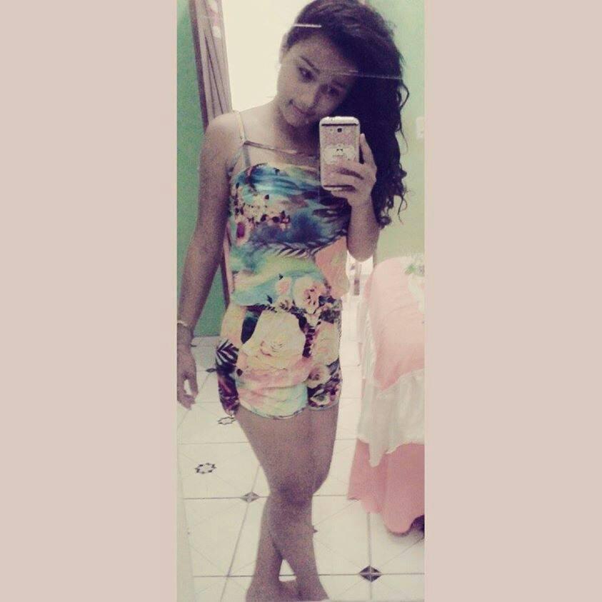 Instagram:  Nayra Sant'sh  (OFICIAL) ⚓ - DEUS 
 1.3  
Buriticupu -Má. 
Flamenguista ⚽❤
Gêmeos ♋
 Nível Dia 16'Junh
 P'H  
Twitter : @Nayh_Moraaysh 
Espectativa.