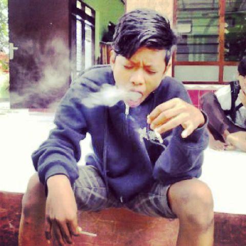 seta_bramantya's profile picture. Sederhana ~