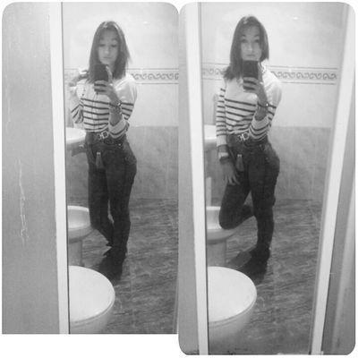 •|Jodiendo desde  El 96|•   •|Nivel18|•

 •| Sonriele a la vida tú porque si no nadie lo hará por tí|•