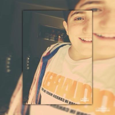 Quel sorriso messo come scudo