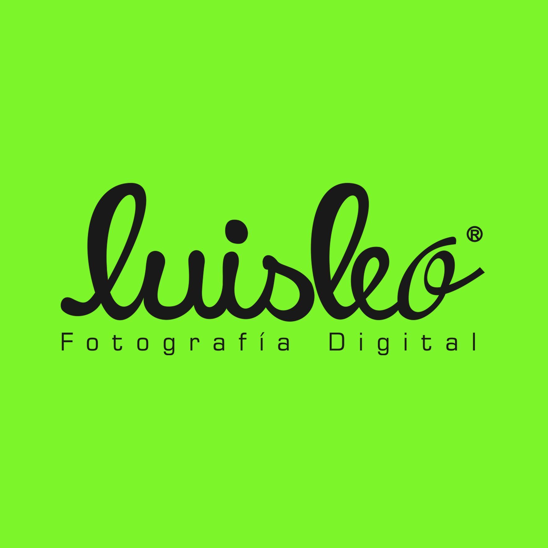 Pasion por la Fotografía y el diseño digital. Soy una persona comprometida con el trabajo!!