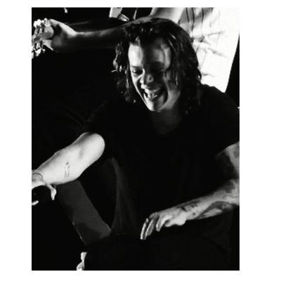 Follow me on @xFiveIdiotsx                       THANKS