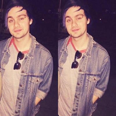 follow @splintercth ily!!