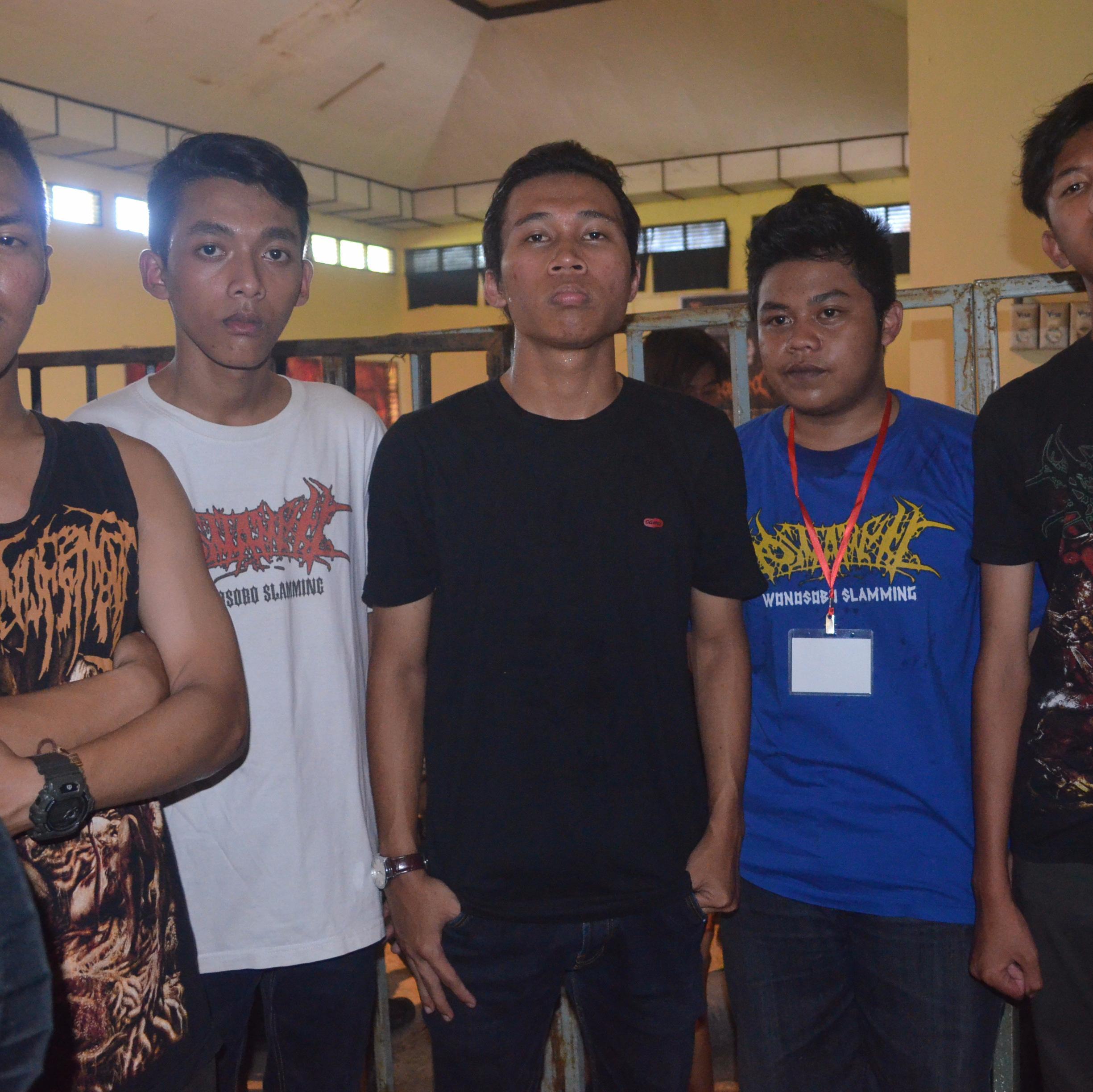 KONTAMINASI OFFICIAL PAGE II INDONESIAN SLAMMING GUTTURAL II Follow the members of the band ! @abdan_rida @Aaend_09 @zakyYasin