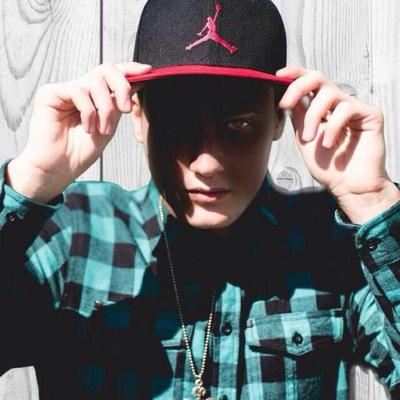 Dramma. Profilo ufficiale, classe 2000 di Roma. Rap/HipHop underground. NewAgeFamily.