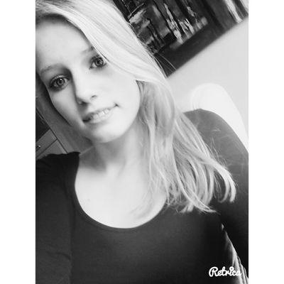 •insta: mirekorff. • Live, love, laugh❤• love athletic• i love you so much beauty♥ xxils •