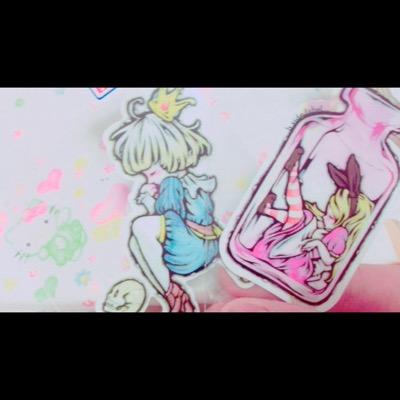 プリクラ代行するにはメルカリという 無料フリマアプリがあるのですが、 そちらをダウンロードしてもらい(SUAHSX)この招待コードを打ち込んで会員登録してください （無料です。） でき次第メッセージください 確認取れしだい プリクラをすべて代行します！ こちらを条件としてプリクラをとります