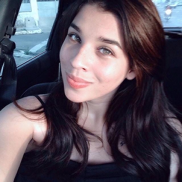 Instagram: @deborahpancieres