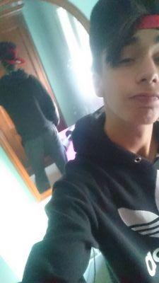 -Zyc                                    -Lucha por lo que quieres,muere por lo que ames.