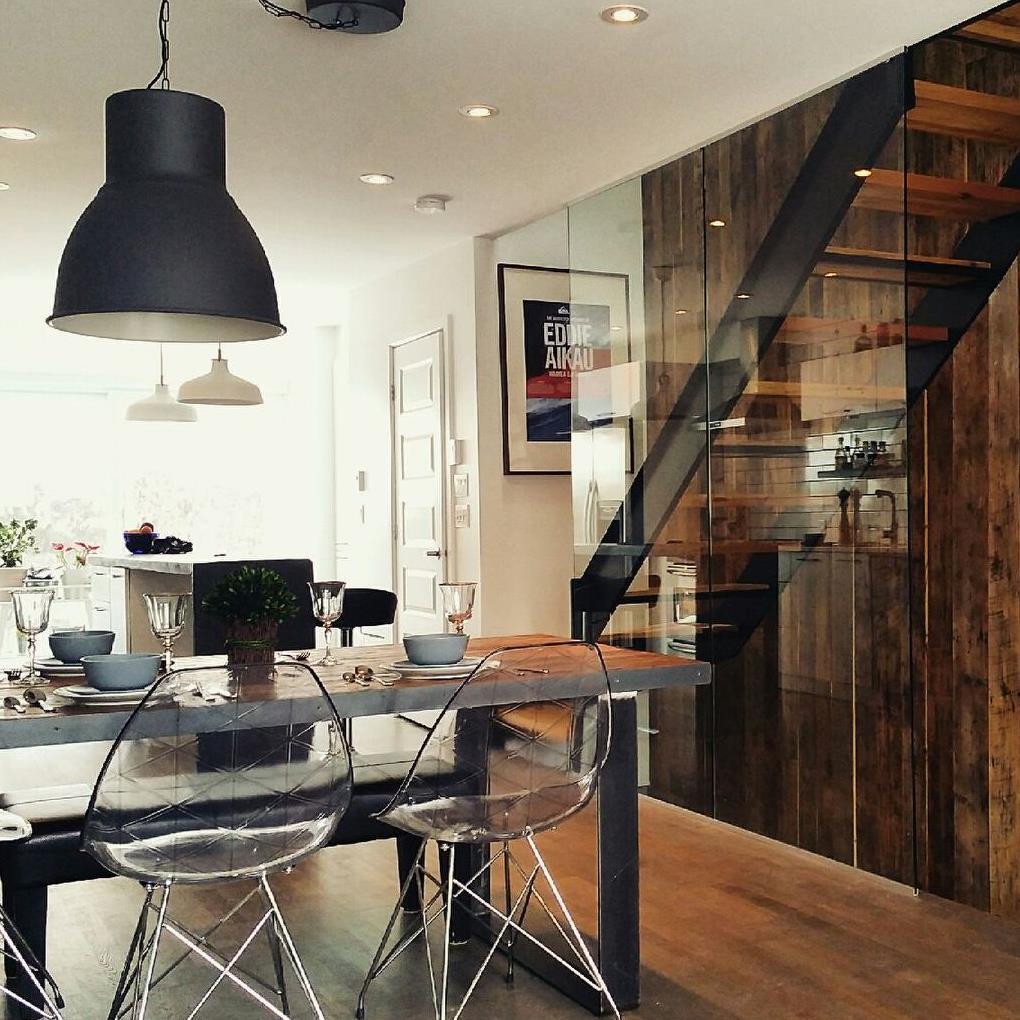 DVA Concept Design, fabricant de meubles en bois recyclé et bois massif Haut de Gamme