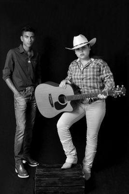 Olá moçada somos a dupla Cacau Rosa & fernando,siga nosso sucesso ...