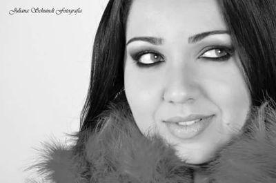 2b1b6fcf7b3248a's profile picture. Maquiadora e viciada em redes sociais...