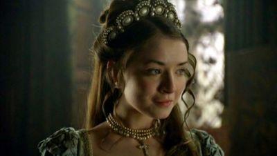 Queen of England and Ireland, daughter of Henry VIII and Catherine of Aragon. Católica desde nacimiento, fuera herejes.