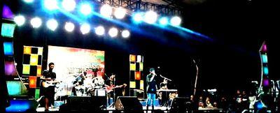 Kami adalah teman-teman dari @MekujiRasta_Mks ♬ || Salam 1 Hati 2 Jari 3 Warna ☺