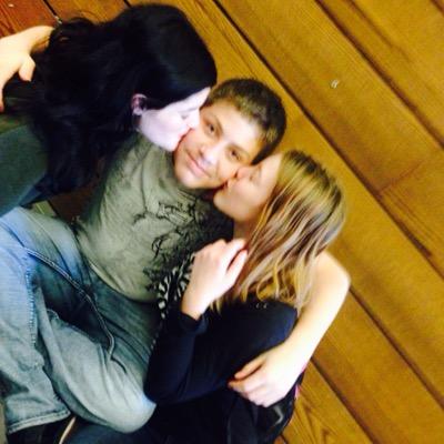 song writer future wwe superstar awsome with freinds girls love me number one wwe fan on earth lol