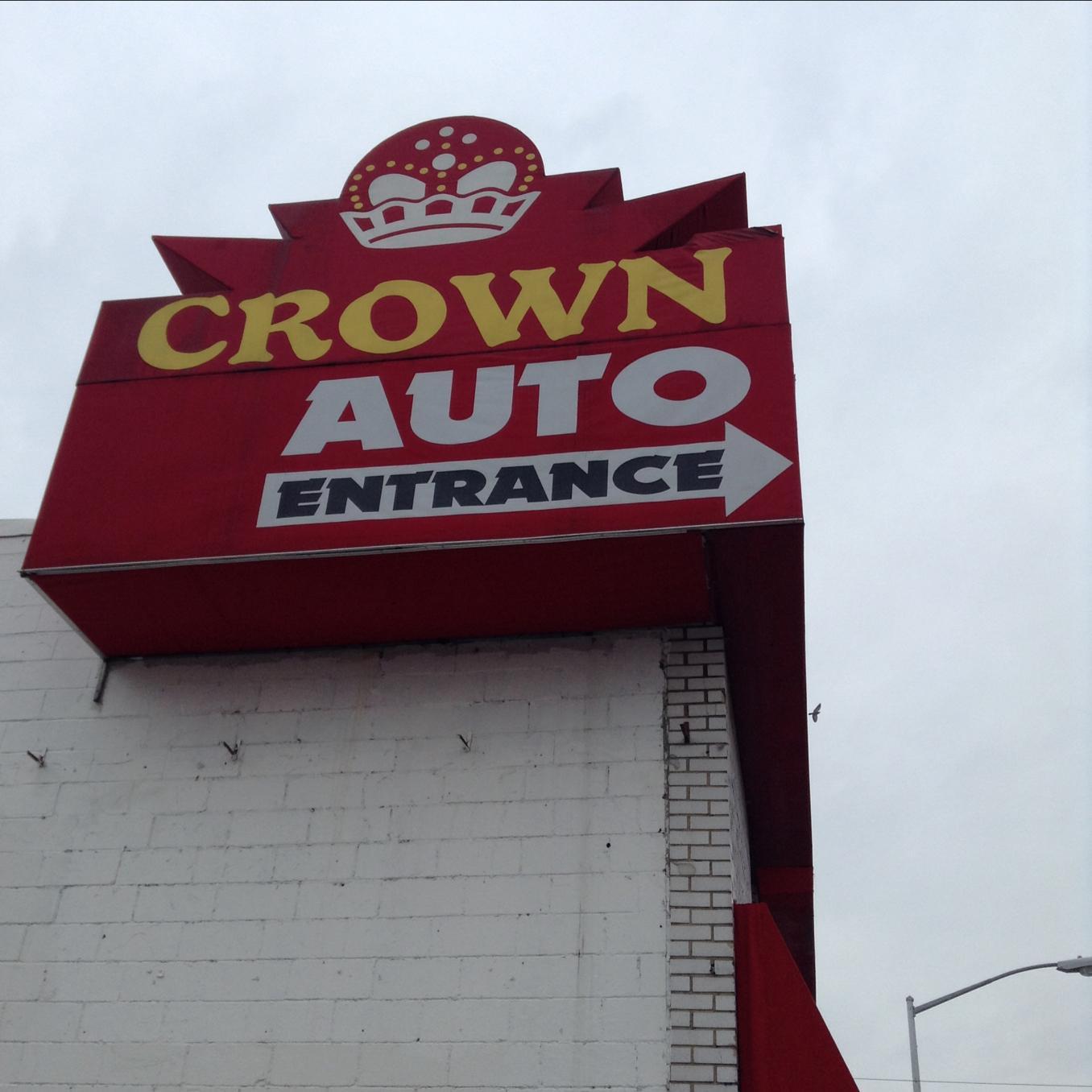 Crown Auto Parts has servicing the Flushing community for
over 40 years. We fix cars, jeeps and supply  our customers
with quality auto parts.