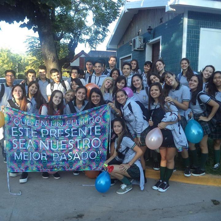 EGR15, PROMO 15 SEXTO U, COMO QUIERAS PERO ESTAMOS RE SARPADOS #Blv15D --Que más quisiera que pasar la vida entera como estudiante el día de la primavera--