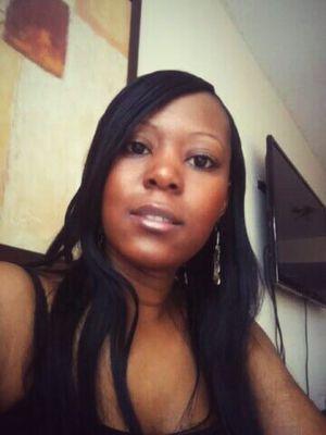 charchar0121's profile picture. Hardworking female who is very independent and career minded Always believe in yourself, dreams can come true but you gotta put the work in. #Hardworkpaysoff