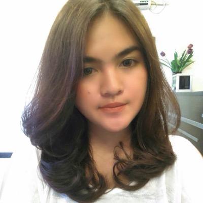 I love my family, my boyfriend @awankmadden and all my friends ♥♥♥