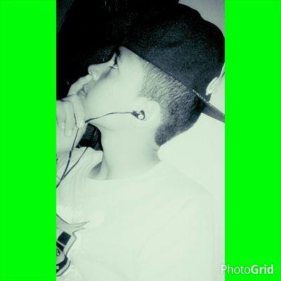 deus 
facebook: deivyd santos
watts: 91 9189-0059