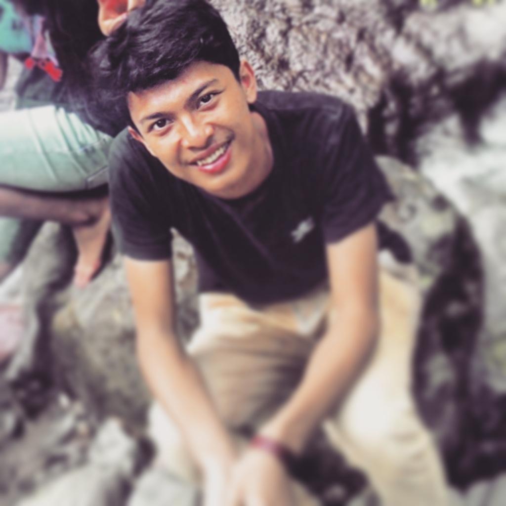 Herot13's profile picture. Hanya manusia biasa