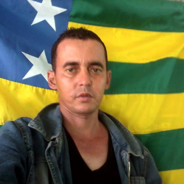 robertobuaralbu's profile picture. 