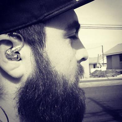 Joan_Wan's profile picture. 28, Ingeniero en Sonido, baterista e interesado en muchos tópicos.