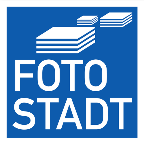 Fotostadt.de – Fotoservice. Digitalfotos und Leinwanddrucke bis 70 x 100 cm, Panoramafotos bis 76 x 300 cm, Fotobücher, Kalender, Wand-Dekoration, Fotogeschenke