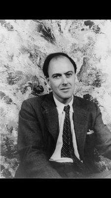 roald_dhal's profile picture. 1916 - 1990 / Écrivain