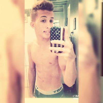 ' souu daquelee vagabundo apaixonado , que faaz de uma princesa virar miinha dama , ❗❗❤   facebook : Kekee Pellegrîne Jr.