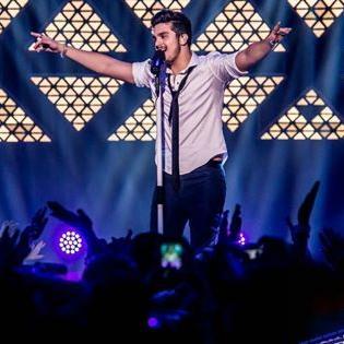 Pois só quem sonha consegue alcançar... @luansantana ♥ Fã Clube Oficial Meu Príncipe Santana. Composto por Luanetes, Insta: @fcomeuprincipesantana 31.08.14 ♥