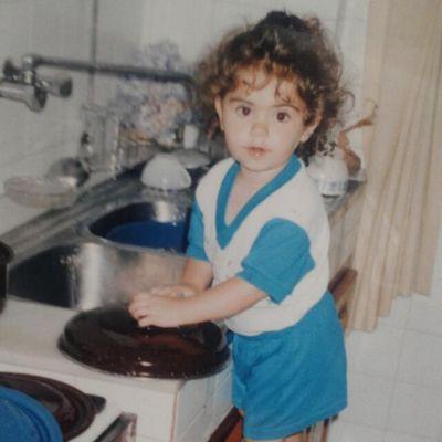 rachelv46's profile picture. 