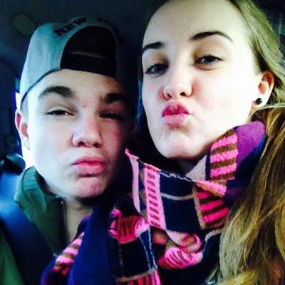 I'm in love with the most beautiful girl in the world, she's my perfect love for ever ♡@_xKiimmm