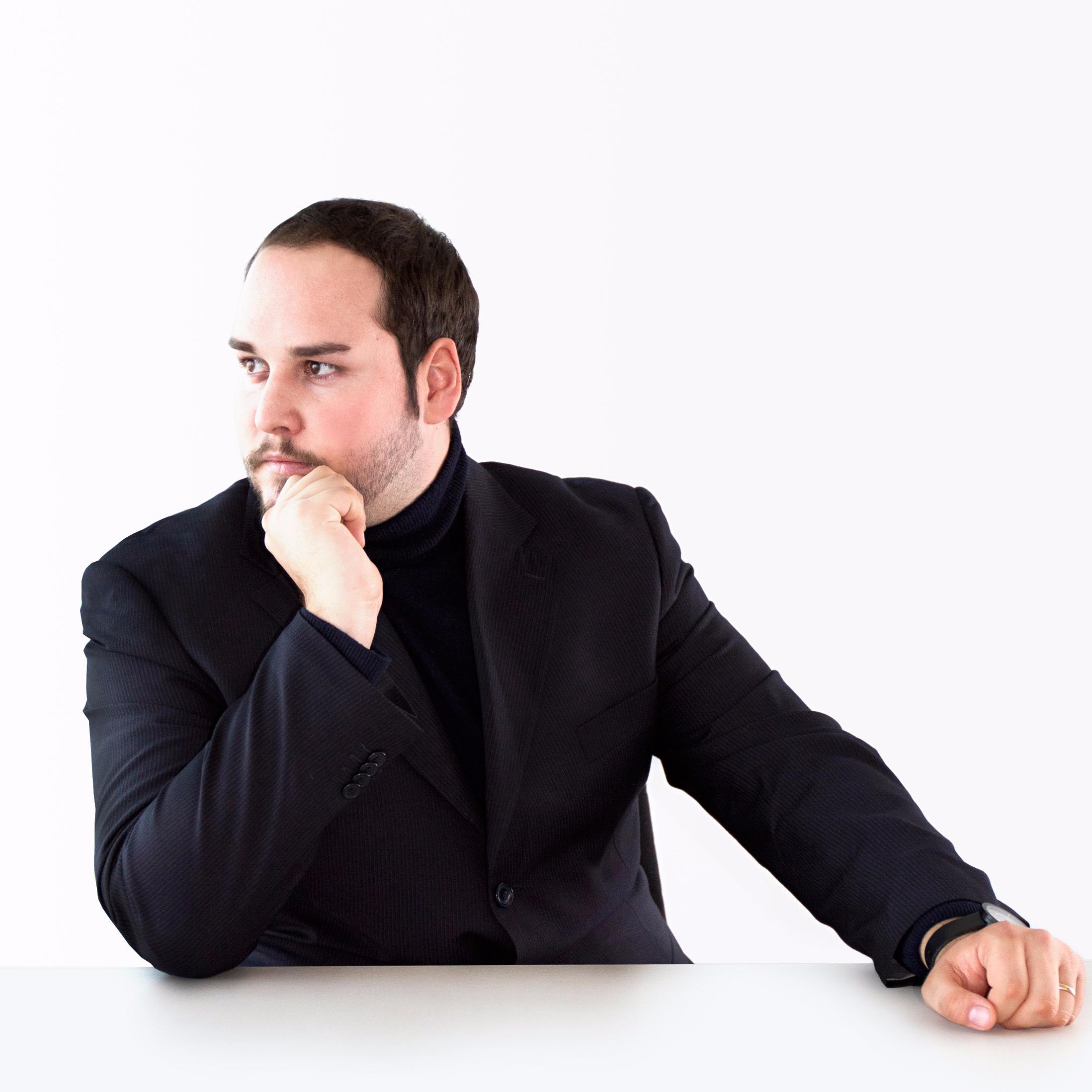 CunsoloRuiz's profile picture. #CRDS is a multidisciplinary design studio specialising in #graphicdesign #industrialdesign and #webdesign.  Office based in #Rosario.    #Designisone #Bodoni