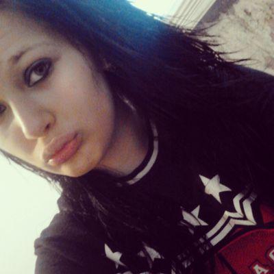 Hello, I'm Ashley. I'm 17 years young. I'm weird as hell. I wanna be pizza someday :) come well follow and ill follow back (:  have a good day beautifuls