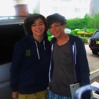 Louismilehug's profile picture. Louis my hero.