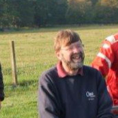 DaveDOengg's profile picture. Pragmatic engineer, grumpy bloke