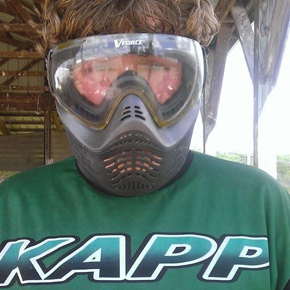 We plays the paintballs