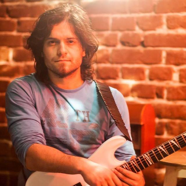 Guitarist ⚫️ Composer ⚫️ ejeliazkov@abv.bg ✉️
