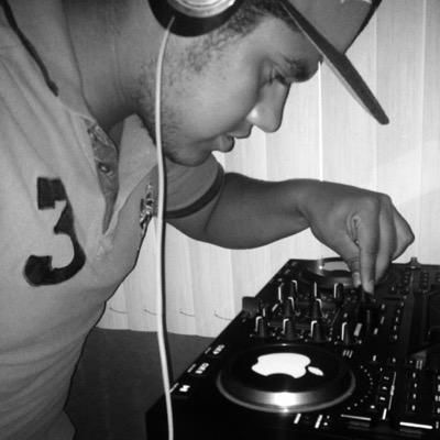@Mookhi DJ and Producer loading