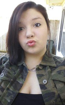 princess_bri378's profile picture. music is my life. You like music, I like you.