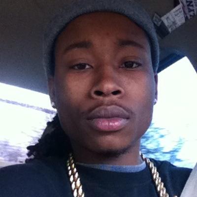 stay gettin bread.. chillin wit da crew... jus doin my own thang..