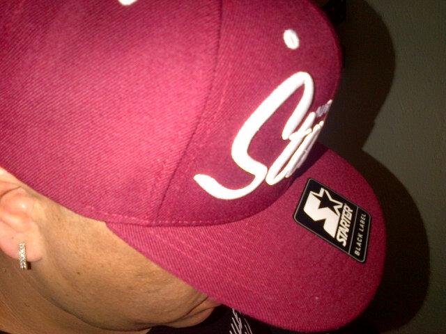 neiloz_55689's profile picture. Once a gunner always a gunner. I follow back all gooners n goonerets.I'm in 2 starter caps,vans classics n puma suedes.