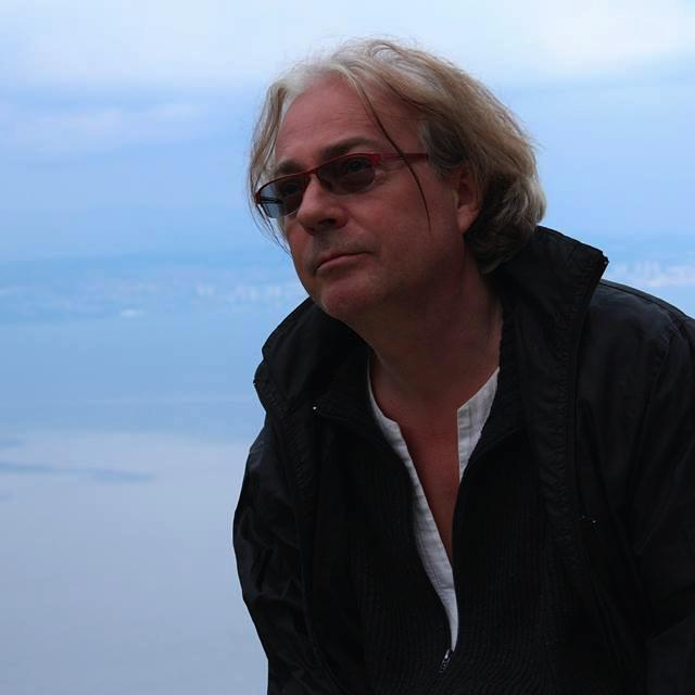 johandeboose's profile picture. Schrijver. Journalist. Wereldreiziger. Bezig met kunst, geschiedenis en Oost-Europa. Doctor in  Slavische talen en Oost-Europakunde. Recente roman: Dondersteen