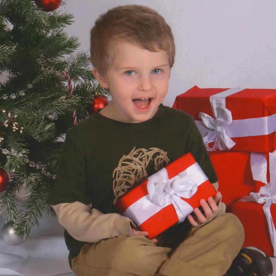 eea1977's profile picture. Mom of Ben | Non Profit Nerd | Salsa Aficionado | Wanderluster | Fan of Truth, Justice and the American Way | Currently Striving To Be The Best Person I Can Be