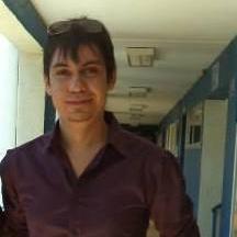 Profesor de Ingles, fanático de los vídeo juegos, de los RPG, amante de las novelas de misterio, del anime, JPop, Kpop :3