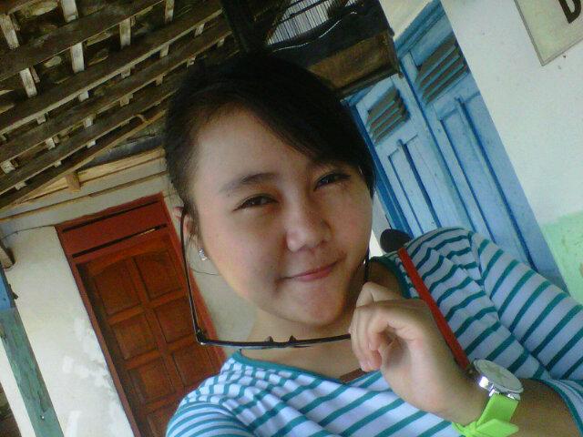 amiiveven_23's profile picture. Peluk lah erat raga q karna aq yakin kau yg mampu tenangkan hidup q Tuhan//