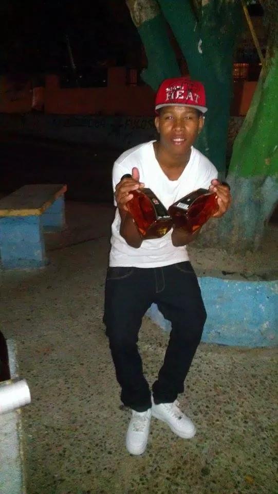 IParatee De Frentee Se Valiiente & Dii Look Tuu Diice Dee MiI 

              Guachupitero_ON