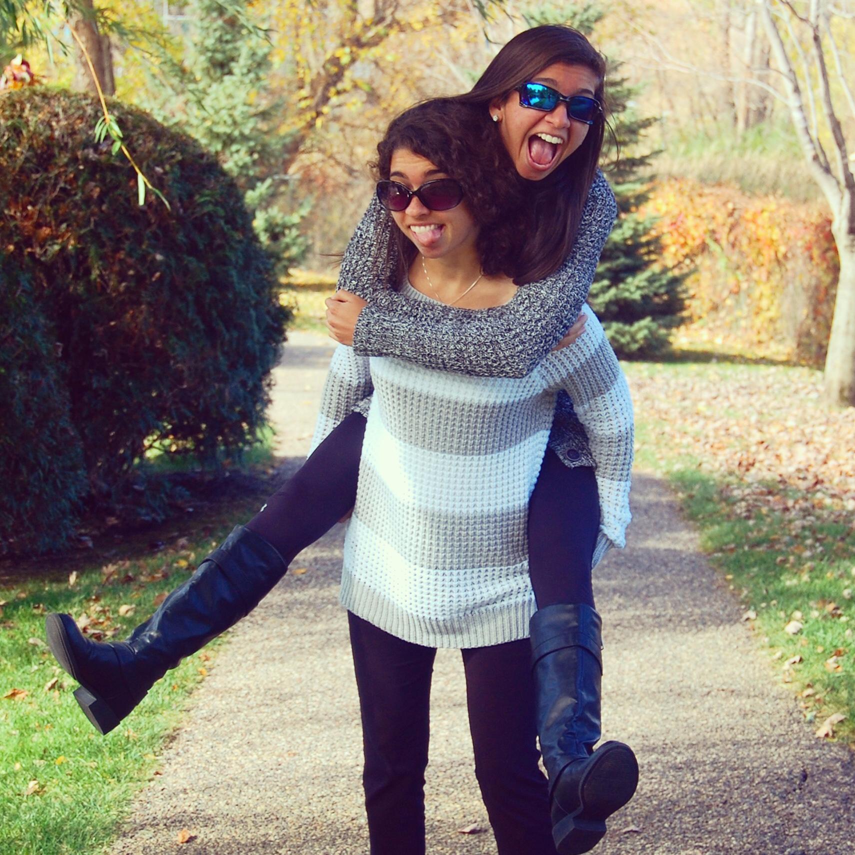 rileymac27's profile picture. 